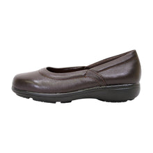 Load image into Gallery viewer, PEERAGE Vicky Women&#39;s Wide Width Leather Loafers
