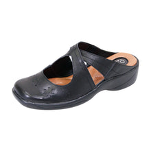 Load image into Gallery viewer, PEERAGE Casey Women&#39;s Wide Width Leather Clogs
