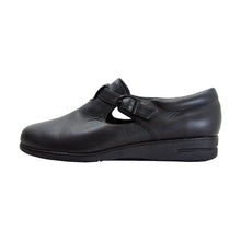 Load image into Gallery viewer, 24 HOUR COMFORT Morgan Women&#39;s Wide Width Leather Shoes
