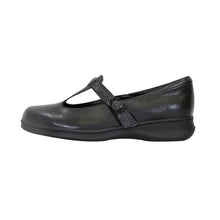 Load image into Gallery viewer, 24 HOUR COMFORT Martha Women&#39;s Wide Width Leather Loafers
