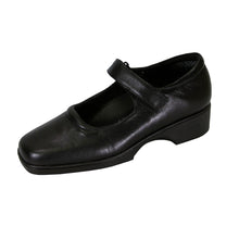 Load image into Gallery viewer, Fazpaz 24 Hour Comfort Uma Women&#39;s Wide Width Leather Mary Jane Shoes
