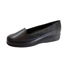 Load image into Gallery viewer, Fazpaz 24 Hour Comfort Kya Women&#39;s Wide Width Comfort Leather Loafers
