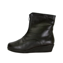 Load image into Gallery viewer, PEERAGE Rena Women&#39;s Wide Width Leather Booties with Zipper
