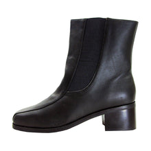 Load image into Gallery viewer, PEERAGE Lottie Women&#39;s Wide Width Leather Ankle Boots with Side Zipper
