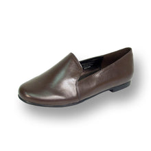 Load image into Gallery viewer, Peerage Charlie Women Wide Width Leather Flat for Everyday Life Comfort Shoes
