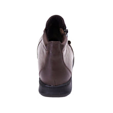 Load image into Gallery viewer, PEERAGE Juliet Women&#39;s Wide Width Leather Ankle Boots
