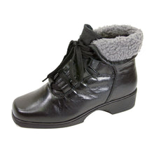 Load image into Gallery viewer, PEERAGE Hazel Women&#39;s Wide Width Casual Lace-Up Leather Booties
