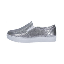 Load image into Gallery viewer, FUZZY Mila Women&#39;s Wide Width Casual Everyday Slip-on Shoes
