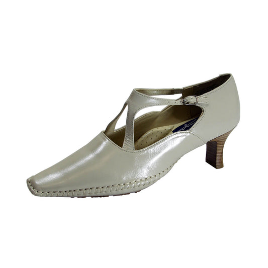 FazPaz Peerage Roanne Women's Wide Width Stitched Leather Pumps