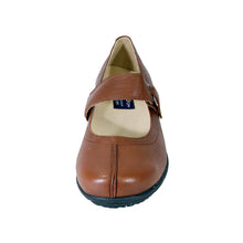 Load image into Gallery viewer, PEERAGE Deena Women&#39;s Wide Width Mary Jane Leather Shoes
