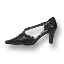 Load image into Gallery viewer, PEERAGE Liza Women&#39;s Wide Width Leather Pumps
