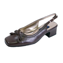 Load image into Gallery viewer, PEERAGE Amber Women&#39;s Wide Width Leather Slingback Pumps

